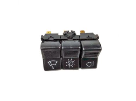 П 134   Переключатель 3 клавиши: дальний свет, освещение контрольных приборов, стеклоочиститель ветрового стекла ВАЗ 2101