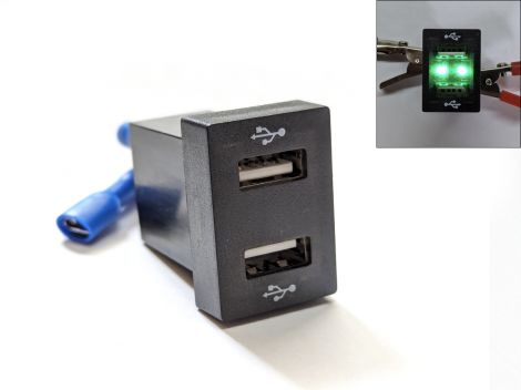 USB зарядка в авто врезная A79G 12-24В 2 USB 3.1A (2.1A+1A) с зеленой подсветкой