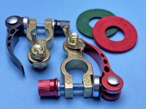 KLS-E1 Клеммы АКБ быстросъемные (легкосъемные) 12-24V с латунным покрытием, 2 шт